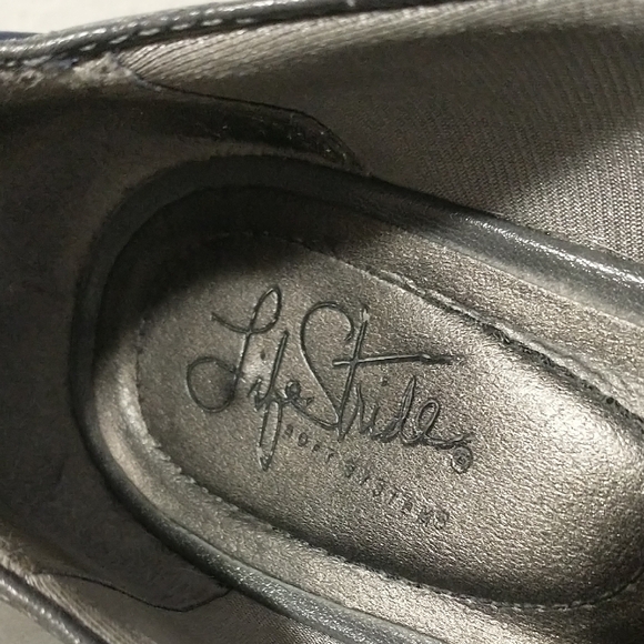 Life Stride Gray Women's Shoes with Buckle Detail - Picture 6 of 7
